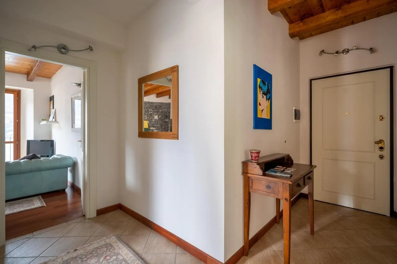 Silvia Apartment - Residence Regina Laglio