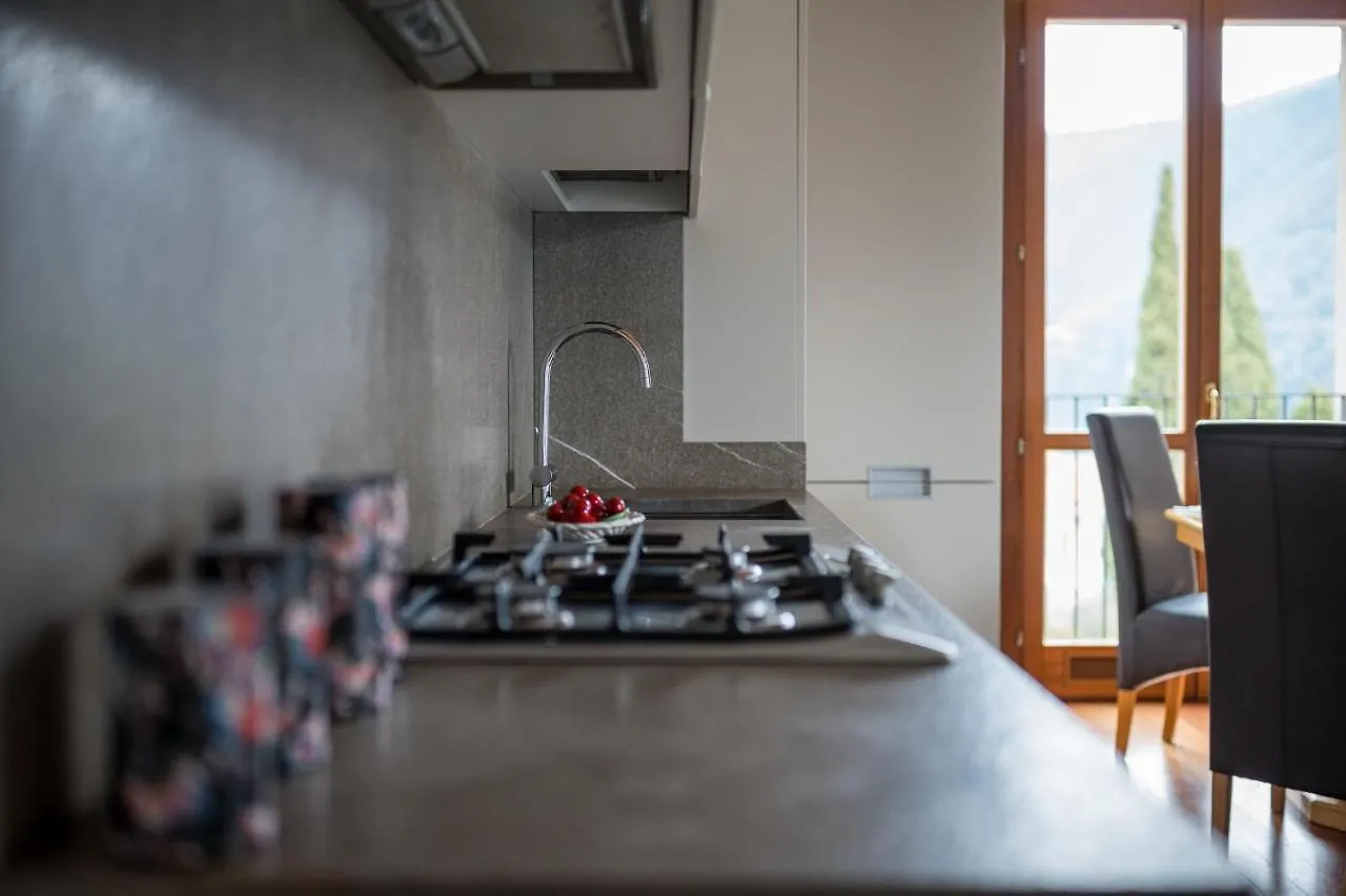 Silvia Apartment - Residence Regina Laglio